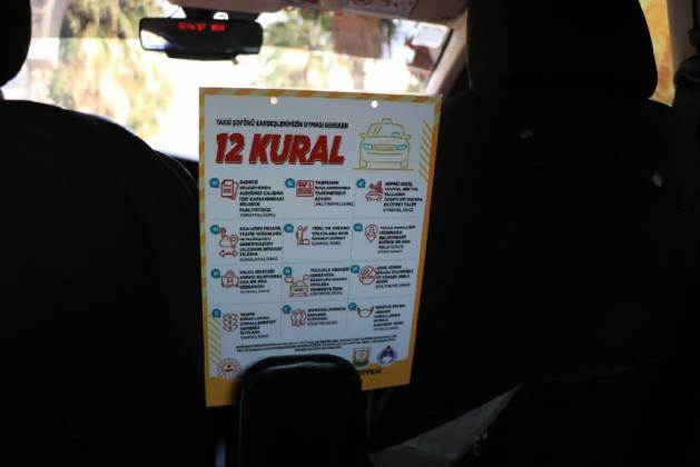 TAKSI SURUCULERINE 12 KURAL ANLATILDI 4