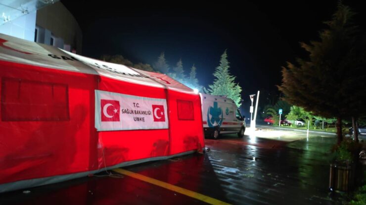 Zonguldak’ta Sel Felaketi, Hastaneler Sular Altında Kaldı