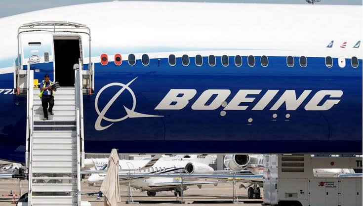 Boeing 737 MAX programı sorumlusu işten çıkarıldı