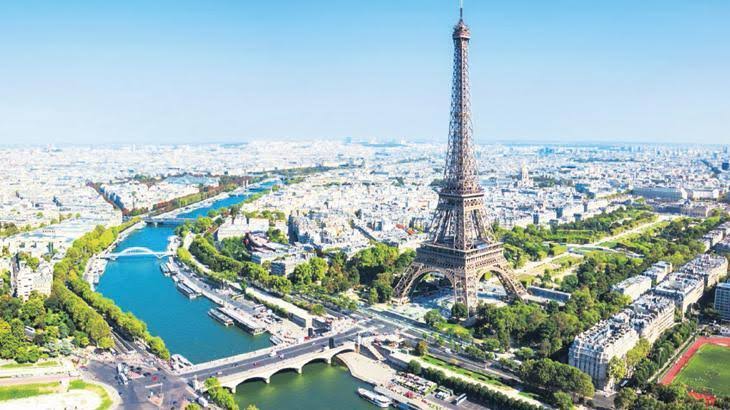 Paris’te 37 metreden yüksek bina yapılamayacak