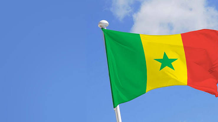 Senegal, yarın cumhurbaşkanlığı seçimi için sandık başına gidiyor