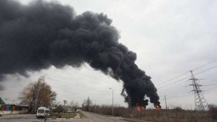 Ukrayna’dan Rus rafinerisine İHA saldırısı