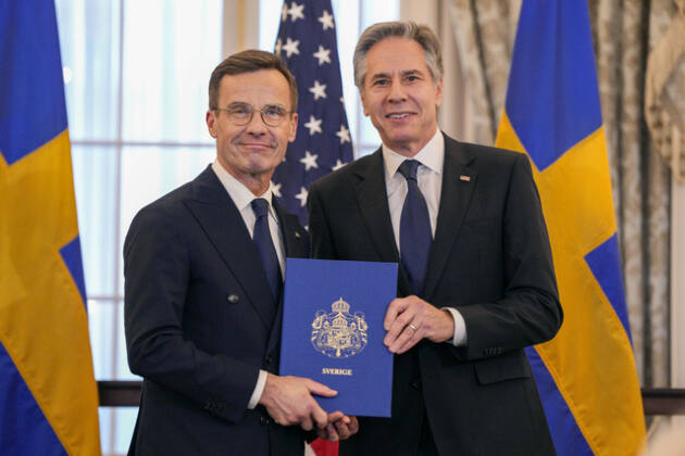 İsveç, resmen NATO’ya katıldı ve tarihi tarafsızlığı sona erdi