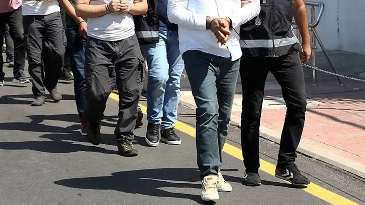 İstanbul’da ‘çete’ operasyonu: 39 gözaltı