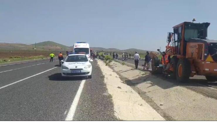 Şanlıurfa´da feci kaza: 1´i polis 4 ölü – Polis memuru eşi ve çocuklarıyla kazada öldü
