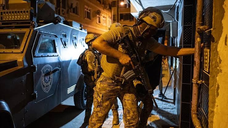 Jandarmadan terör örgütü operasyonu: 49 gözaltı